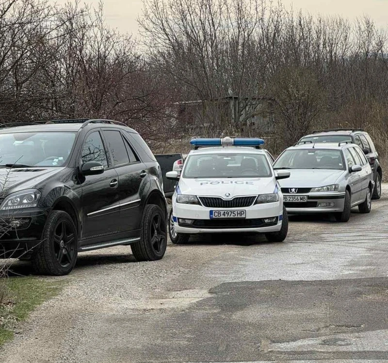 Голям удар на полицията в Пловдив! Откриха две нарколаборатории и много марихуана