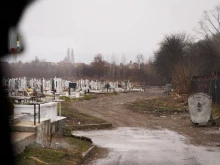 Едва 20 души са назначени за поддръжка на гробищните паркове в София