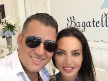 След като убиват мъжа й в ЮАР, тя се връща в България и стартира живот и бизнес от начало