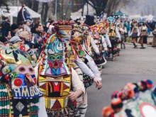 Ямбол: Близо 33 хиляди хлопки, Валя Балканска, Петър Янев и "Чинари" ще огласят четвъртвековния юбилей на "Кукерландия"