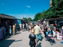 Данъчните влязоха на проверка на пазара в Димитровград
