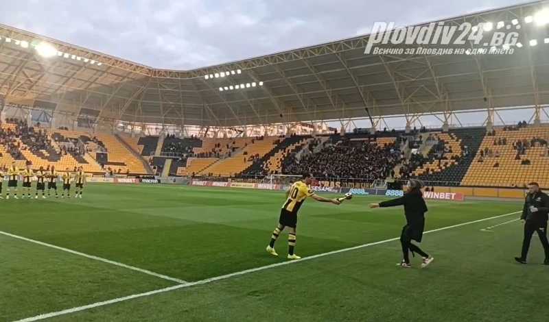 Ивелин Попов обра овациите на стадион 
