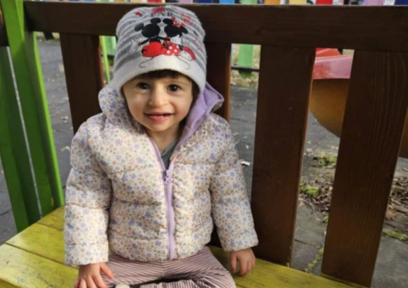 Малката Амая вече е ангел – не стигна до операцията за новото си сърчице
