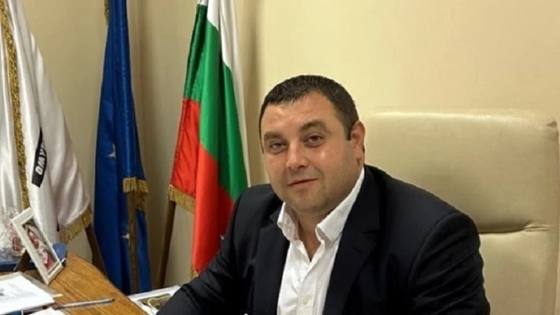 Принудително водят в съда кмета на Омуртаг Ешреф Ешрефов