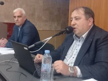 Кметът на Дупница отказа да седи до председателя на ОбС