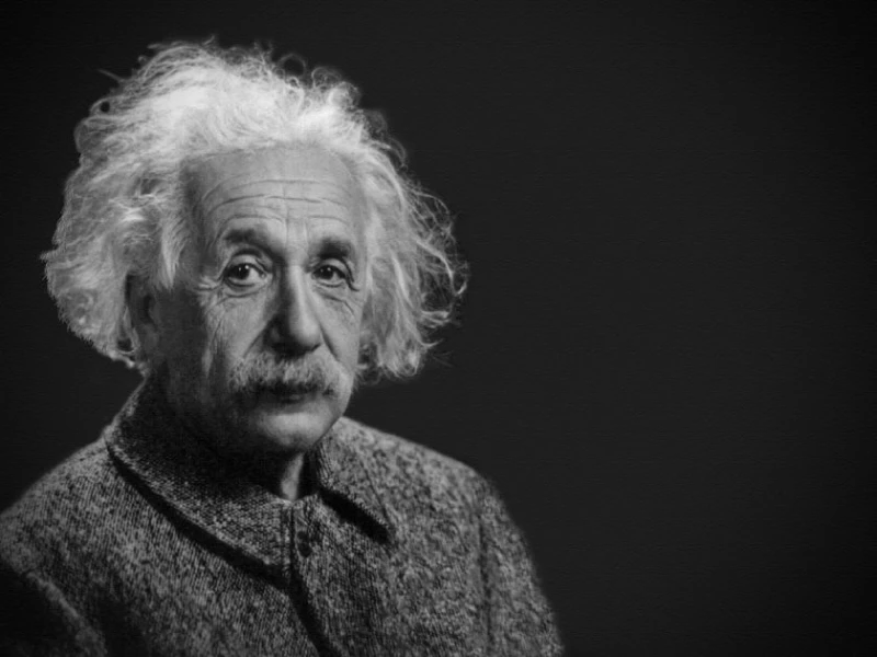 Учени разработват изкуствен интелект, който да мисли като Айнщайн