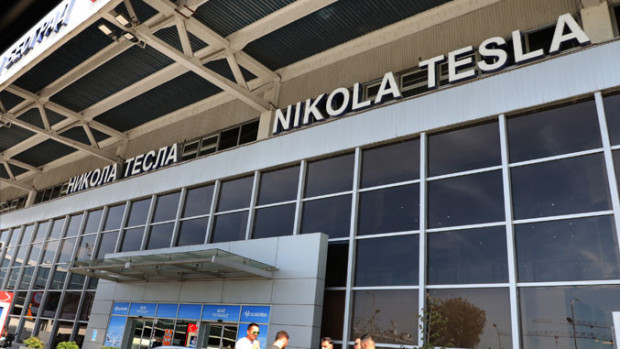 Белградското летище Никола Тесла спря работа след съобщения за бомба. Това
