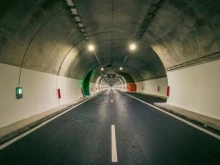 Новият тунел "Железница" с над 500 шофьорски нарушения: Водачи спират, за да снимат и да си правят клипчета