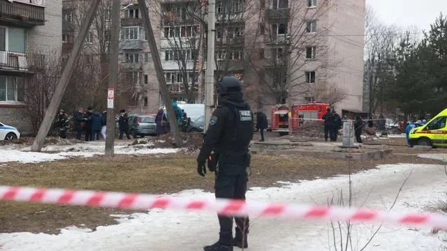 Експлозия в Санкт Петербург: Дрон удари жилищна сграда