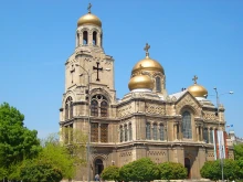 Във Варна: Недоволство срещу новата наредба за избор на митрополити