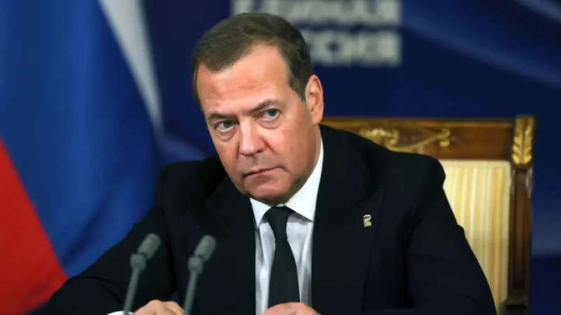 Медведев: Германия лъже и се готви за война с Русия