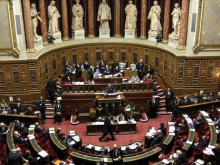 Френският парламент записа правото на аборт в конституцията