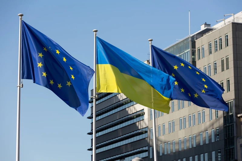 FT: ЕК ще предложи да използва печалбите от руски активи за отбранителната индустрия на Украйна