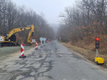 Започна основният ремонт на близо 25 км от пътя Босна – Визица
