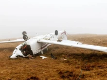 Двама души загинаха при сблъсък на два самолета в Кения