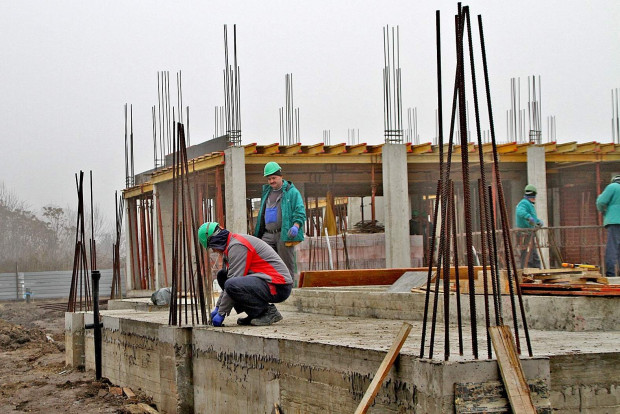 Добрите строители в Турция вече получават по 1700-1800 евро на