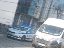 ТИР блъсна автомобил, тапа на бул. "Акад. Иван Гешов" заради инцидента