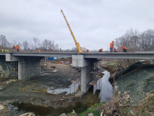 Обещаха новият мост на пътя Царево - Ахтопол да бъде завършен до 15 април