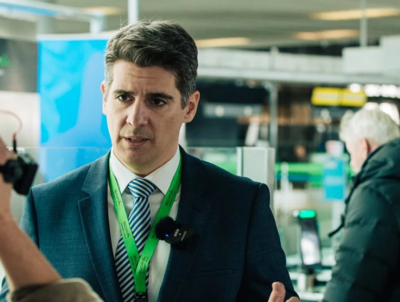 Летище "София" е първото българско летище, което пуска в употреба подобни гишета