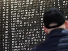 Стачка затвори летището във Франкфурт за целия ден