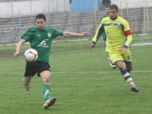 Асеновец и Марица правят 2:2 в регионалното дерби при съмнително съдийство