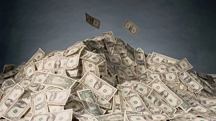 Акциите може да се сринат до 60%, рецесия изглежда вероятна, а пазарните спекулации достигнаха опасни нива
