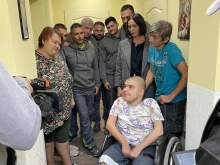 "Бригада нов дом" преобърна живота на младо момче в инвалидна количка