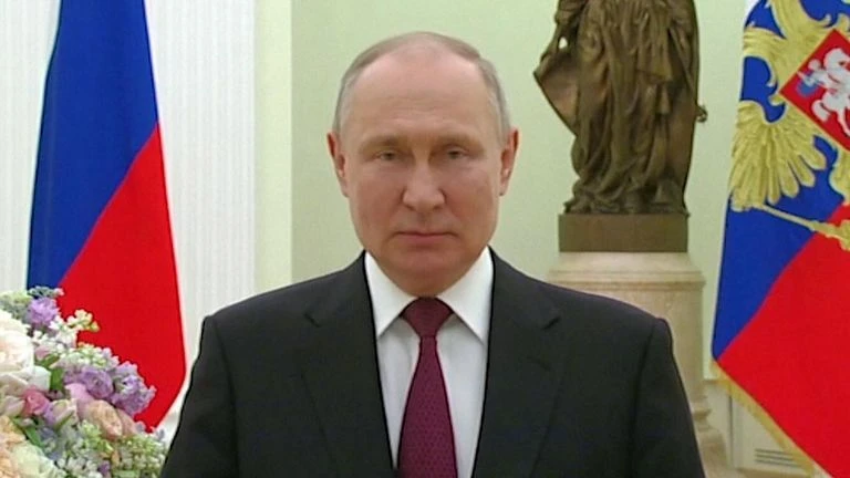 Путин: Най-важното за една жена е семейството и неуморната грижа за децата