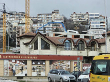 Жена на гости във Варна: Това ли е кварталът на богатите?