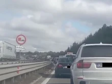 Страшно задръстване на магистрала "Тракия", колите едва се движат