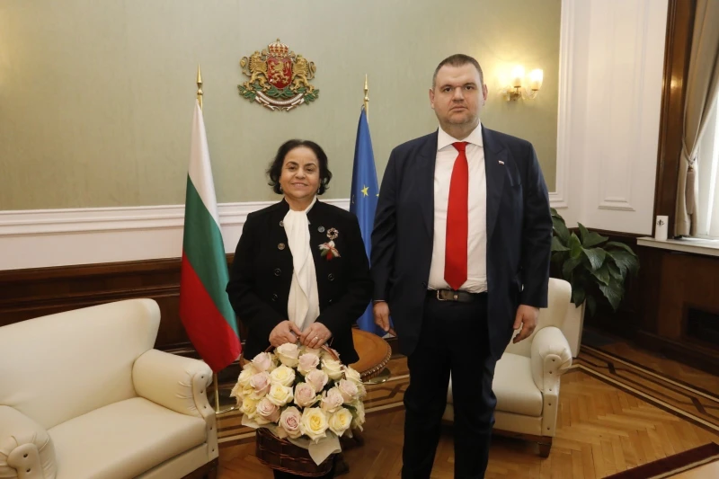 Пеевски проведе среща с един от доайените на дипломатическия корпус в България