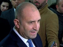Радев: Кой ще носи отговорност?
