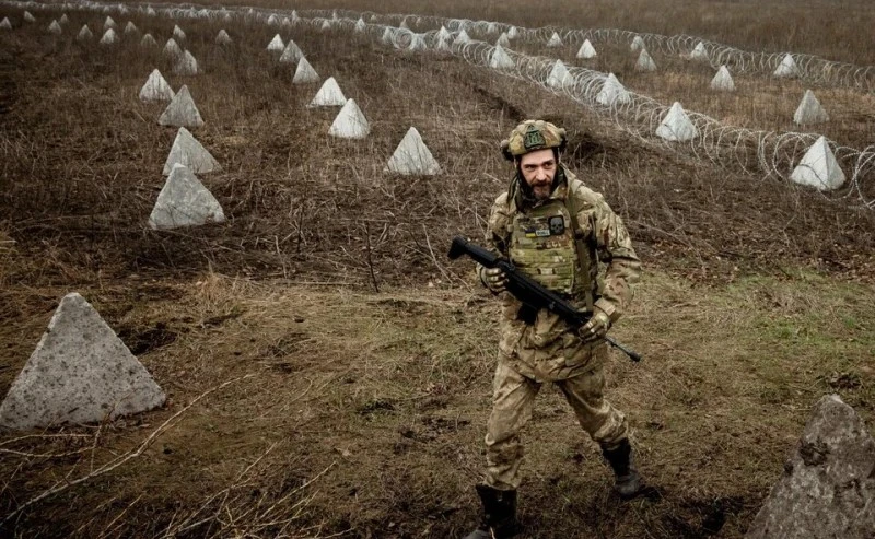 Британското разузнаване: ВСУ са започнали бързо да изграждат отбранителни позиции в няколко района на фронта