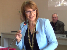 Кметът Галина Стоянова инициира срещи с гражданите на Казанлък, за да представи програмата си