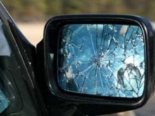 Задържаха мъж, псувал шофьор, ритал и счупил огледалото на колата му на Околовръстния път в София