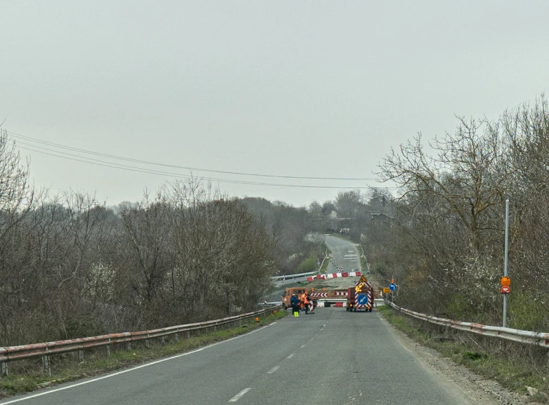 Въведоха временна организация на движението на този път в Бургаско