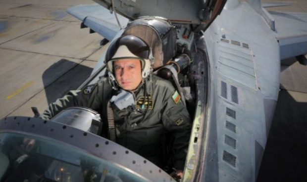 Военно апелативният съд отмени прекратяването на разследването за смъртта на пилота