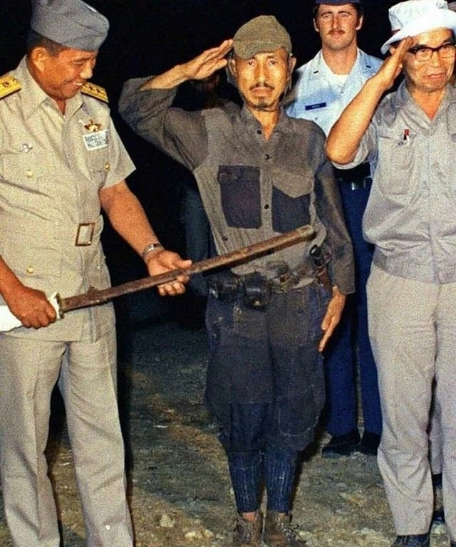 Невероятната история на Хиро Онода: Японският самурай продължава съпротивата срещу САЩ до 1974 година на филипински остров, преди да бъде посрещнат като герой в родината си