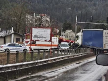 Шофьор пострада при катастрофа на изхода на Велико Търново