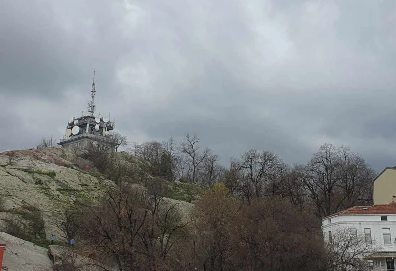 Гръмотевична буря премина над Пловдив