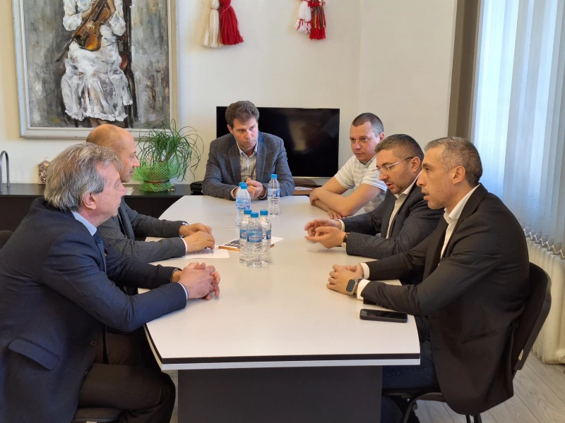 Кметът на Ловеч Страцимир Петков и народният представител Николай Нанков обсъдиха изграждането на нов магистрален водопровод "Черни Осъм"