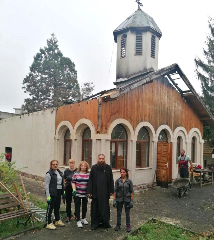 За Цветница се очаква опожареният храм във Вършец да има покрив, за да е напълно готов са необходими близо 200 000 лева