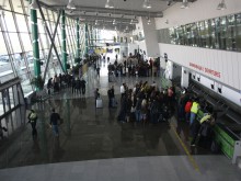 До месец и половина Тотев пуска редовни автобусни линии до летището 