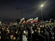 Протестното шествие срещу мигрантите спря движението в "Овча купел"