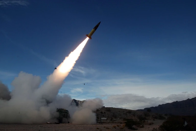 САЩ се готвят да прехвърлят на Украйна ракети ATACMS