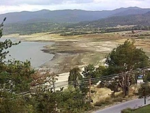 Полицаи откриха странни предмети във вила на 65 км от Пловдив
