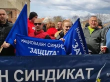 Спешни медици излязоха на протест в защита на нападнатите им колеги в Петрич, готвят национален протест в София