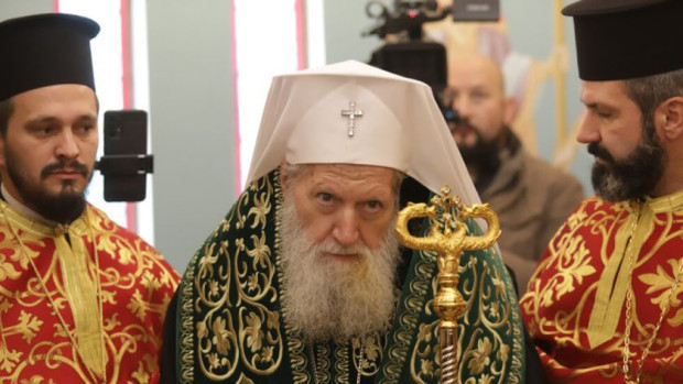На 78-годишна възраст почина патриарх Неофит.Припомняме, че по-рано днес свещенослужители