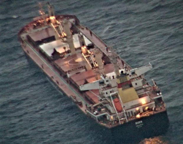 Плаващият под малтийски флаг кораб за насипни товари Руен който