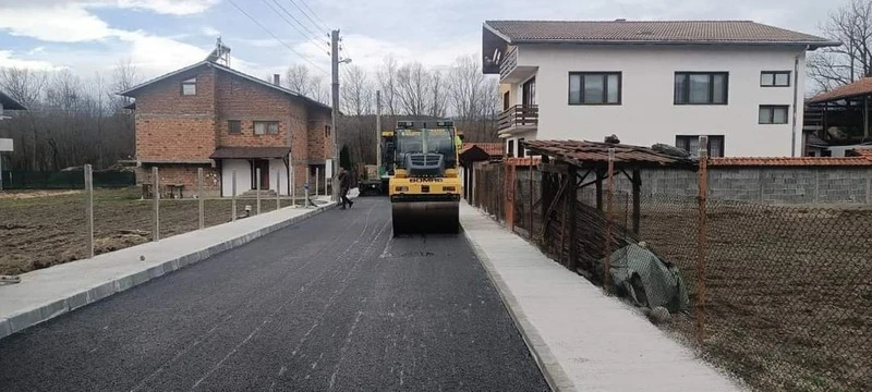 Разложко село е с изцяло реновирана улица